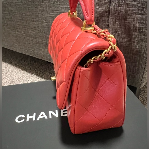 ✖️SOLD✖️Chanel 21S Iridescent Red/Dark Pink Mini Rectangle Top Handle - Picture 5 of 7